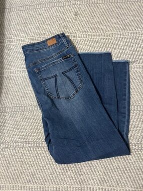 Women’s Seven Straight Crop Jean